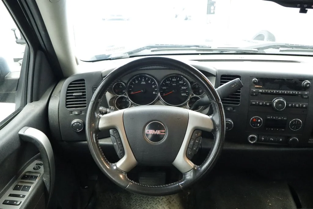 Used 2011 Black GMC SLE image 24