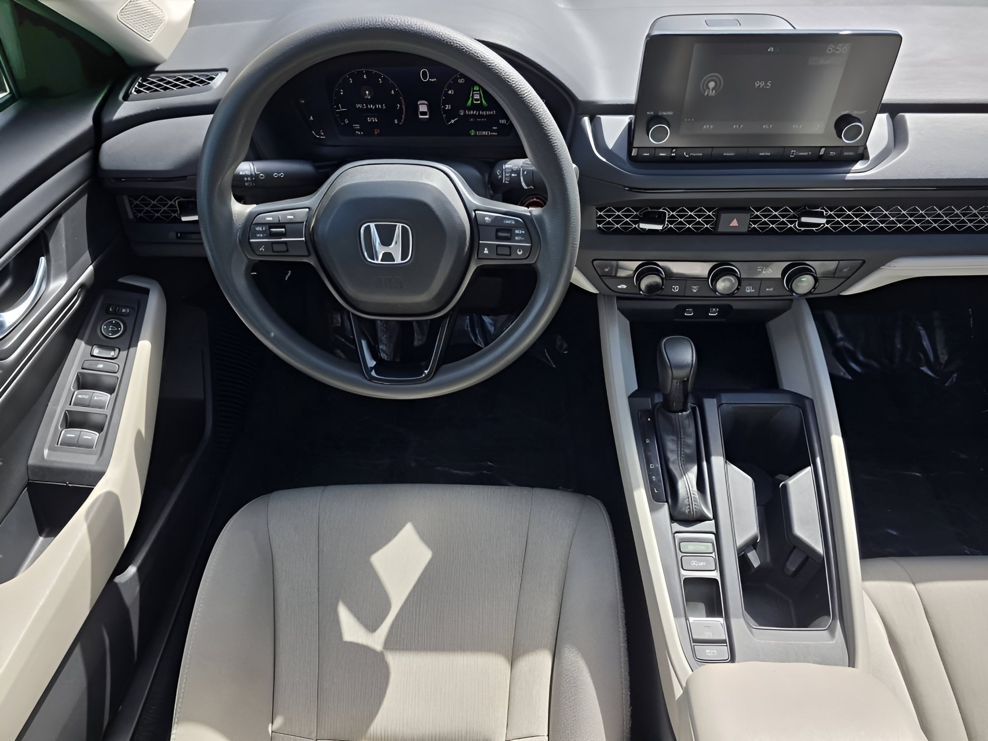 Used 2025 Radiant Red Metallic Honda SE image 33