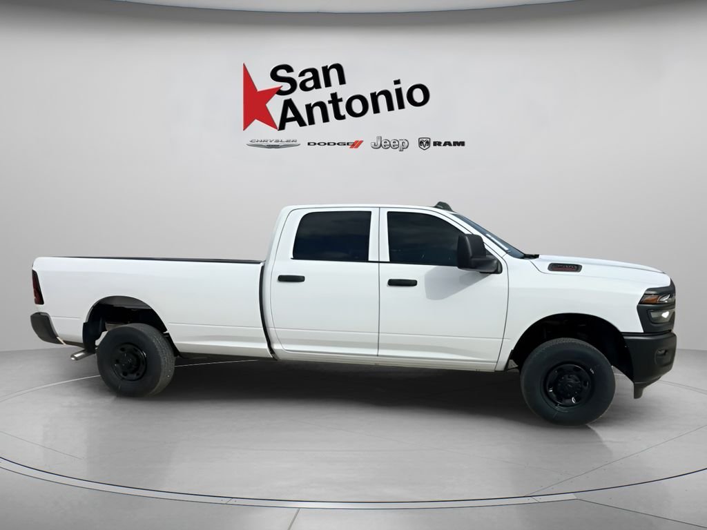 New 2026 Bright White Clearcoat RAM Tradesman image 18