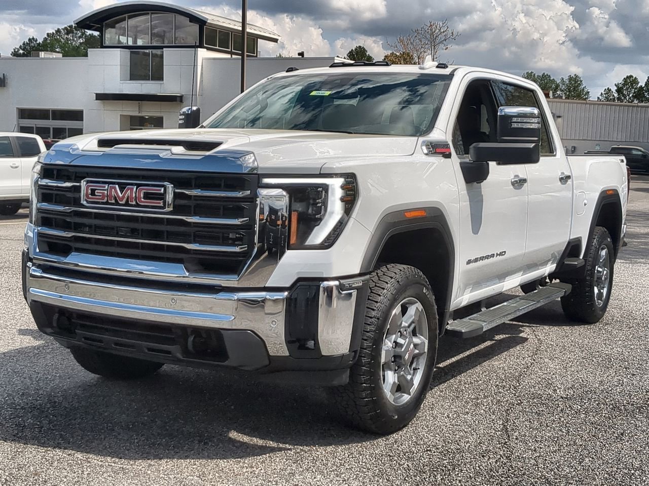 New 2026 Summit White GMC SLT image 4