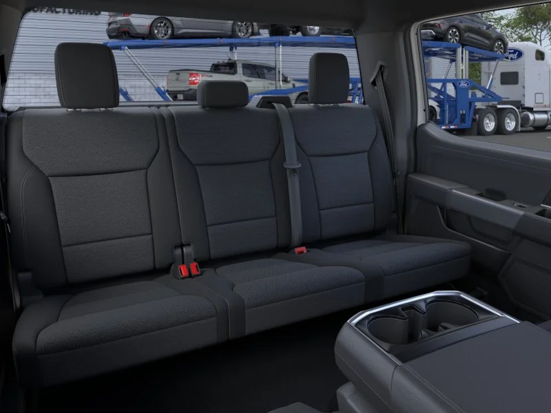 New 2026 Oxford White Ford XLT image 11