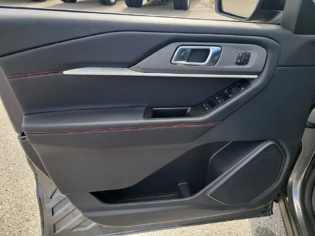New 2027 Gray Metallic Ford ST image 18