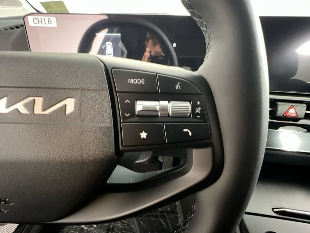 New 2026 Gravity Gray Kia LX image 19