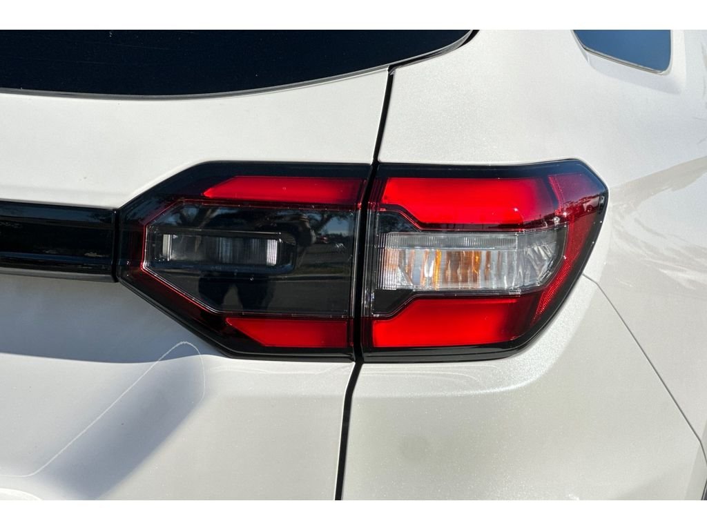 New 2026 Platinum White Pearl Honda Touring image 36