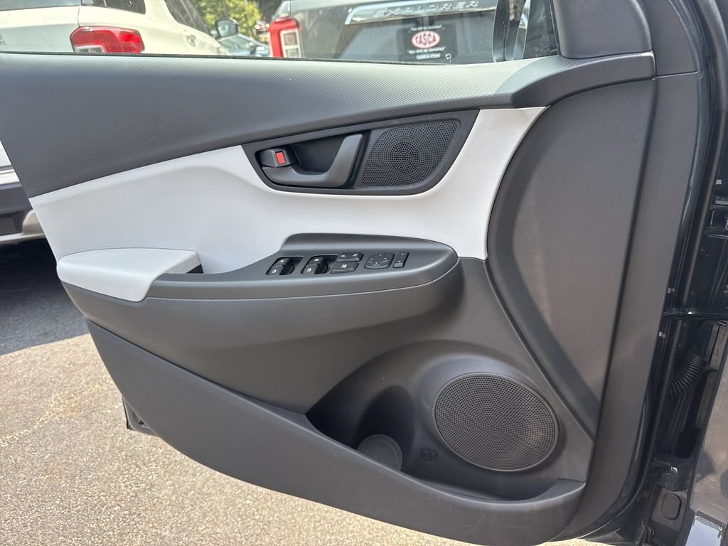 Used 2023 Gray Hyundai SEL image 26