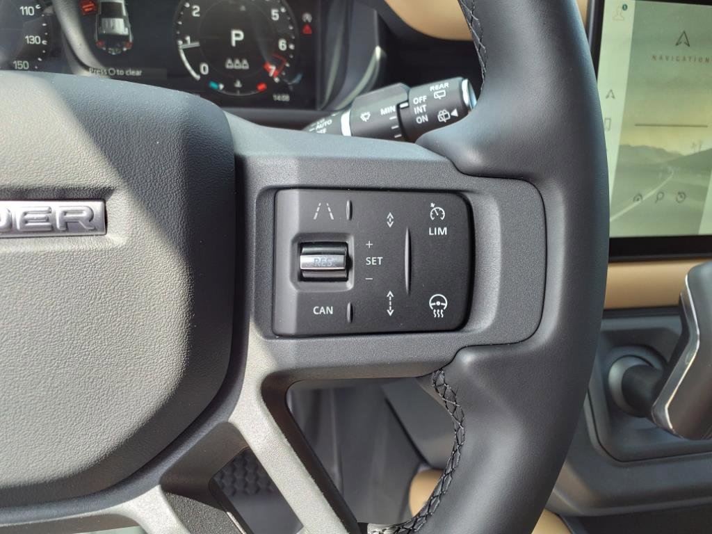 2025 Land Rover Defender S - Photo 17