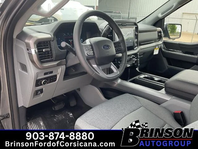 New 2026 Carbonized Gray Metallic Ford XLT image 32