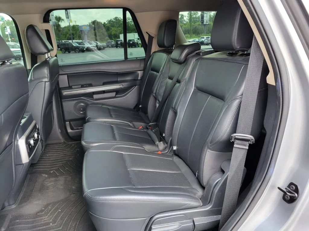 Used 2024 Black Ford XLT image 15