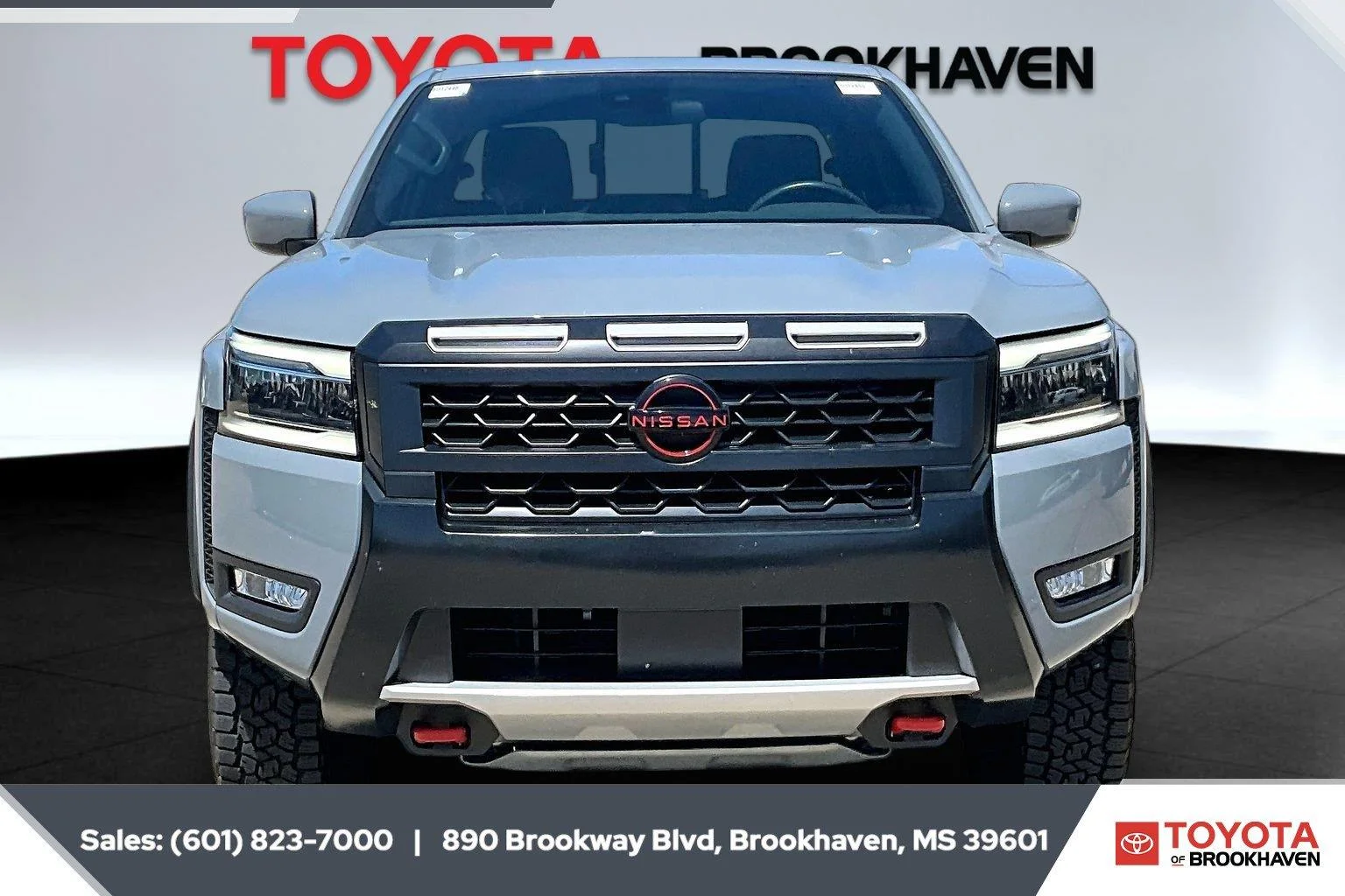 Used 2025 Super Black Nissan PRO-4X image 3