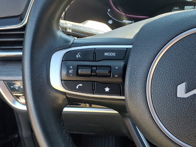 Used 2023 Black Kia X-Line image 23
