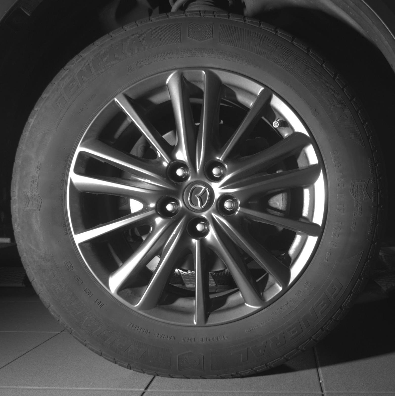 Used 2020 Snowflake White Pearl Mica Mazda Touring image 11