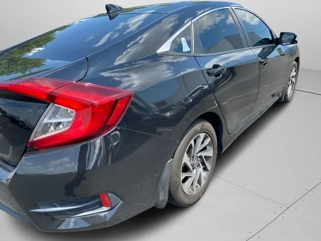 Used 2018 Crystal Black Pearl Honda EX image 9