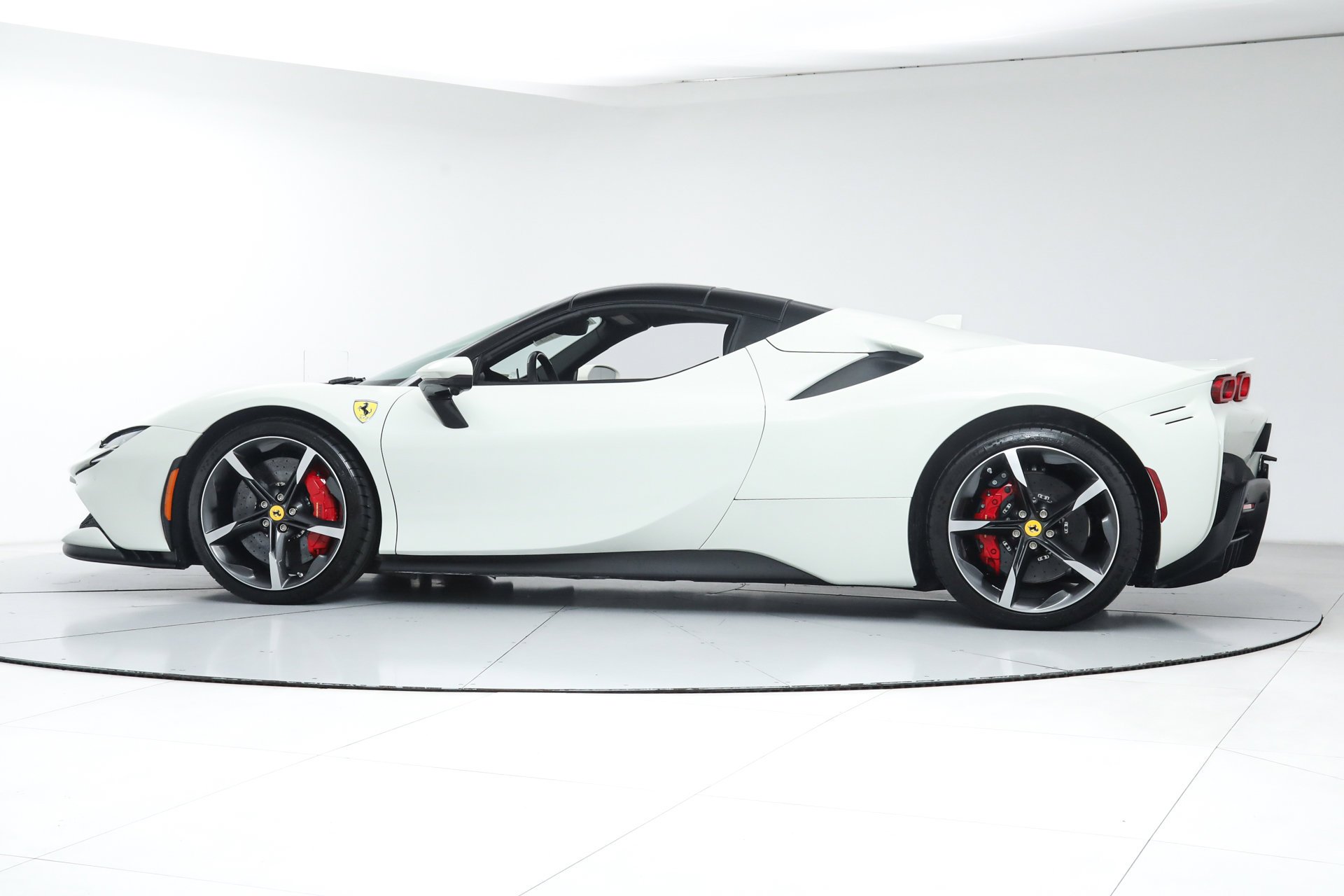 Certified Used 2025 White Ferrari  image 7