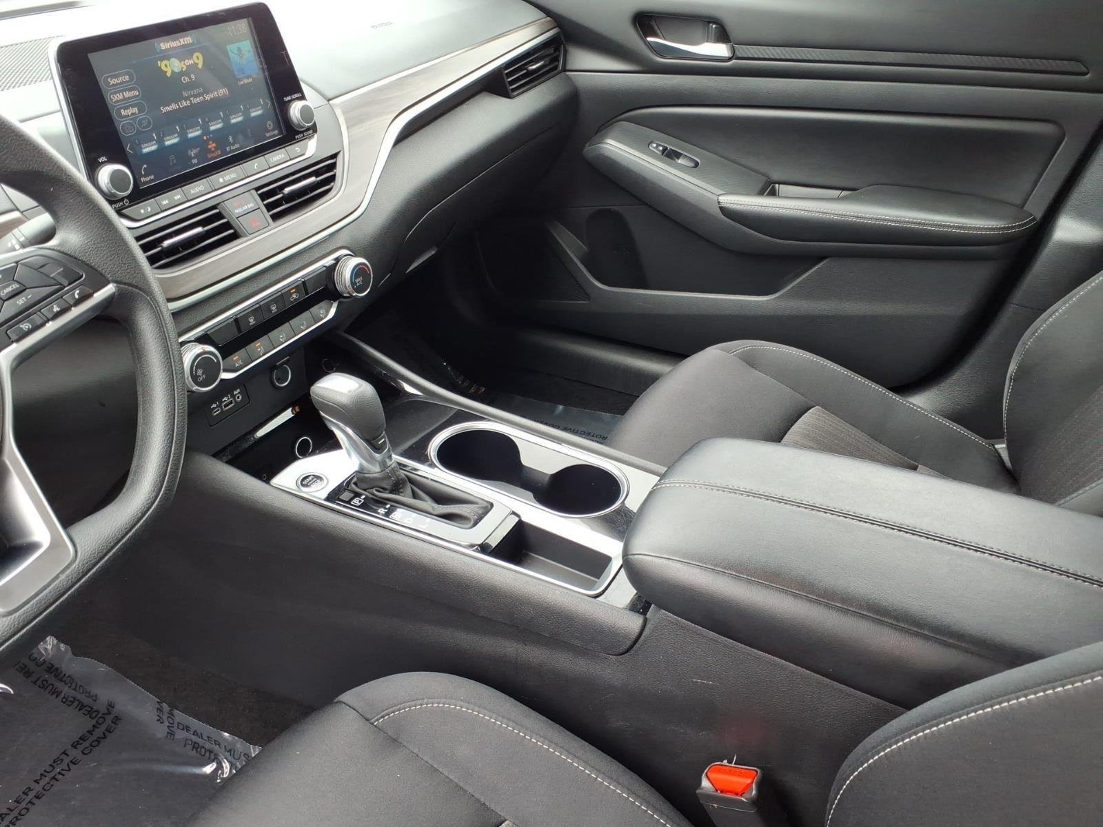 Used 2024 Gun Metallic Nissan 2.5 SV image 19