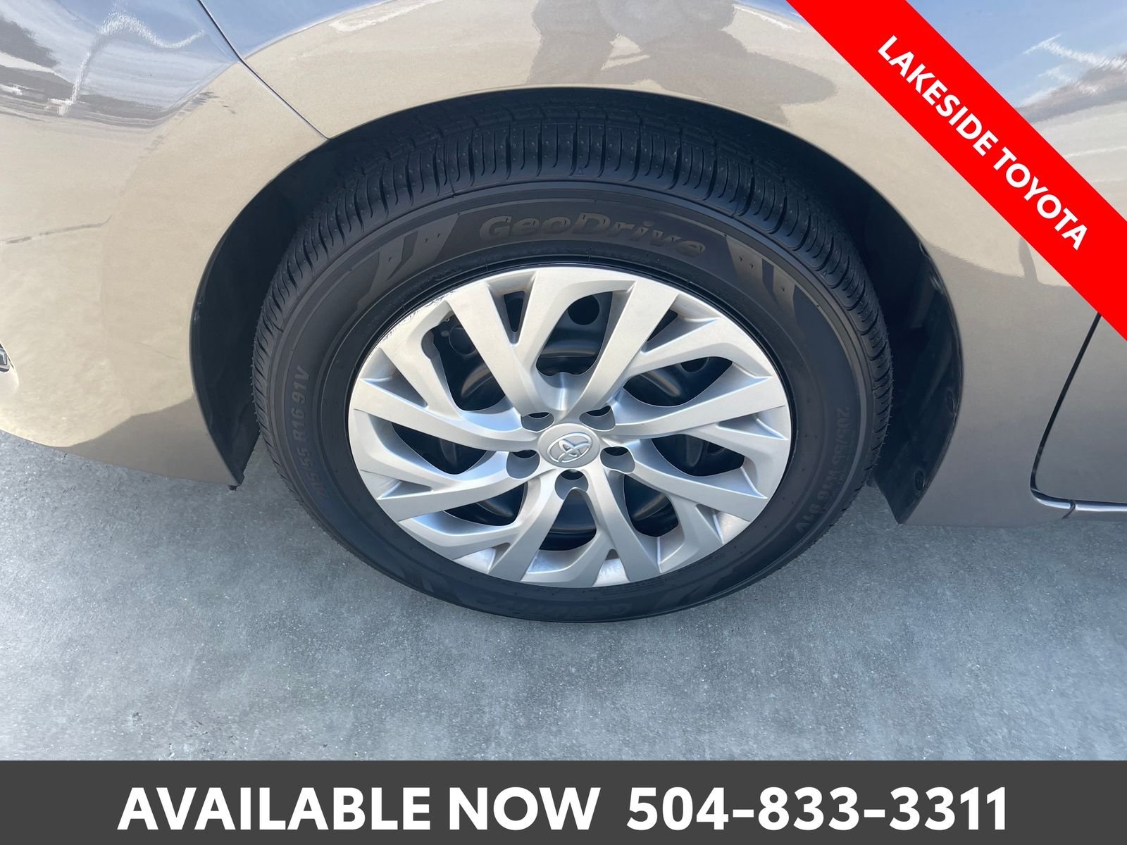 Certified Used 2018 Gray Toyota LE image 15
