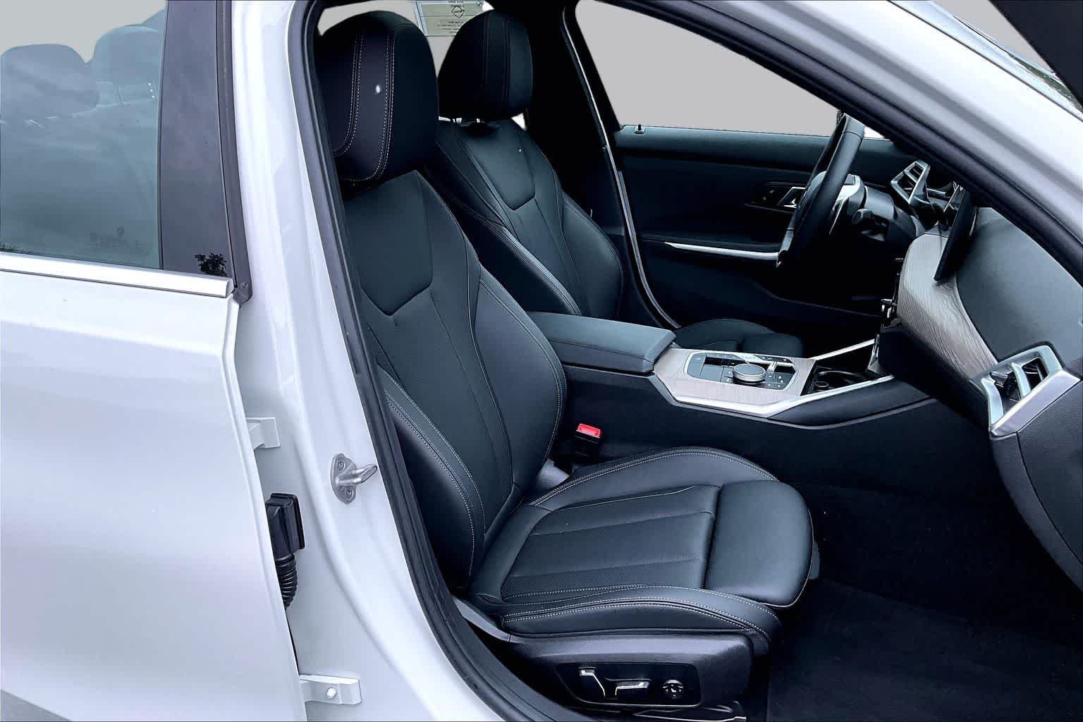 Certified Used 2025 Alpine White BMW 330i image 9