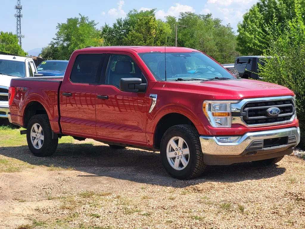 Used 2022 Race Red Ford XLT image 3