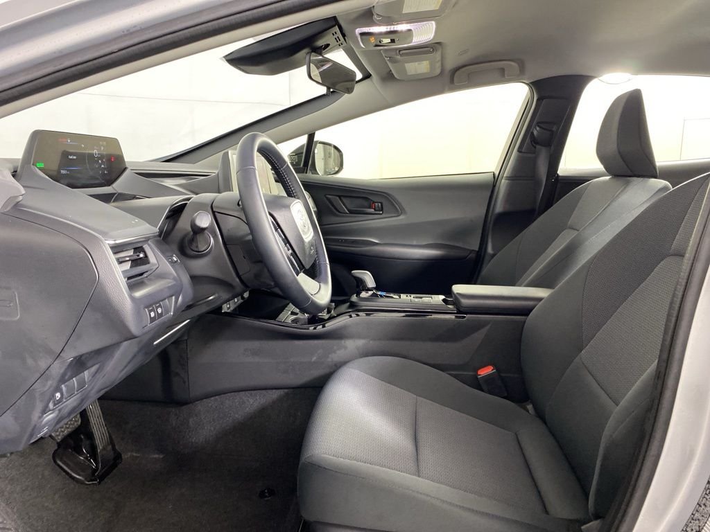 2023 Toyota Prius LE - Photo 28