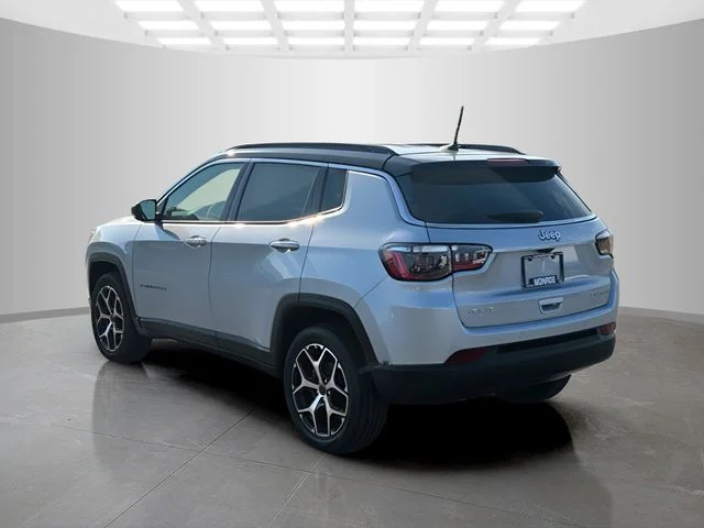 New 2026 Silver Zynith Metallic Clear-Coat Exterior Paint Jeep Limited image 5