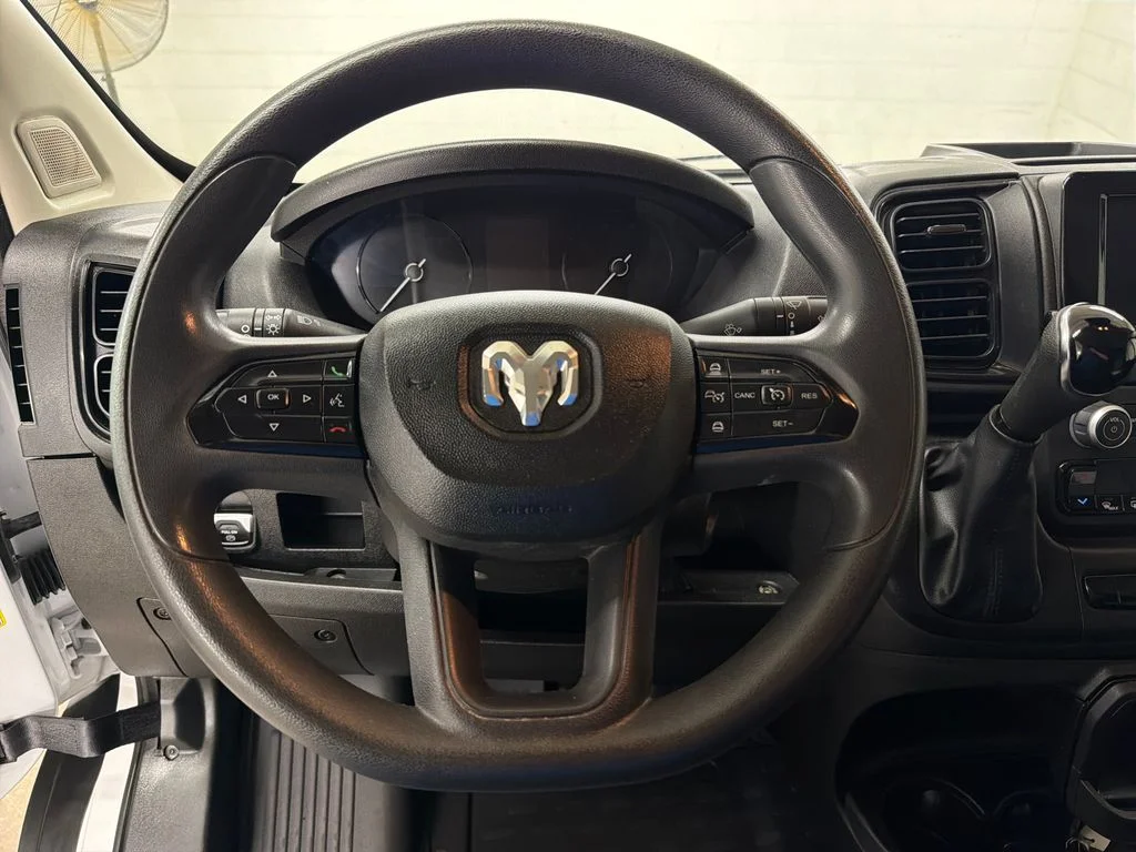 Used 2025 White Ram Base image 18
