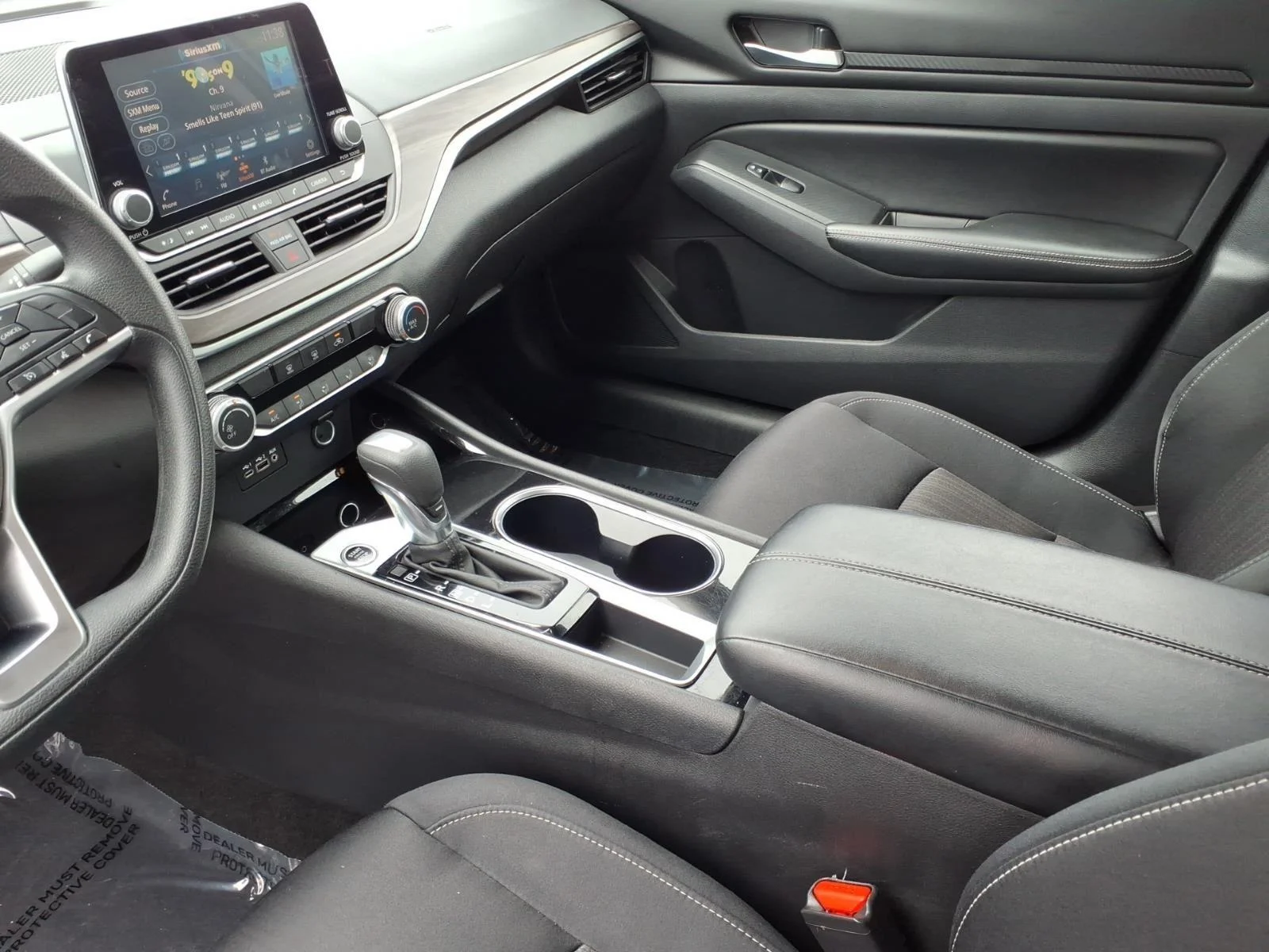Used 2024 Gun Metallic Nissan 2.5 SV image 19