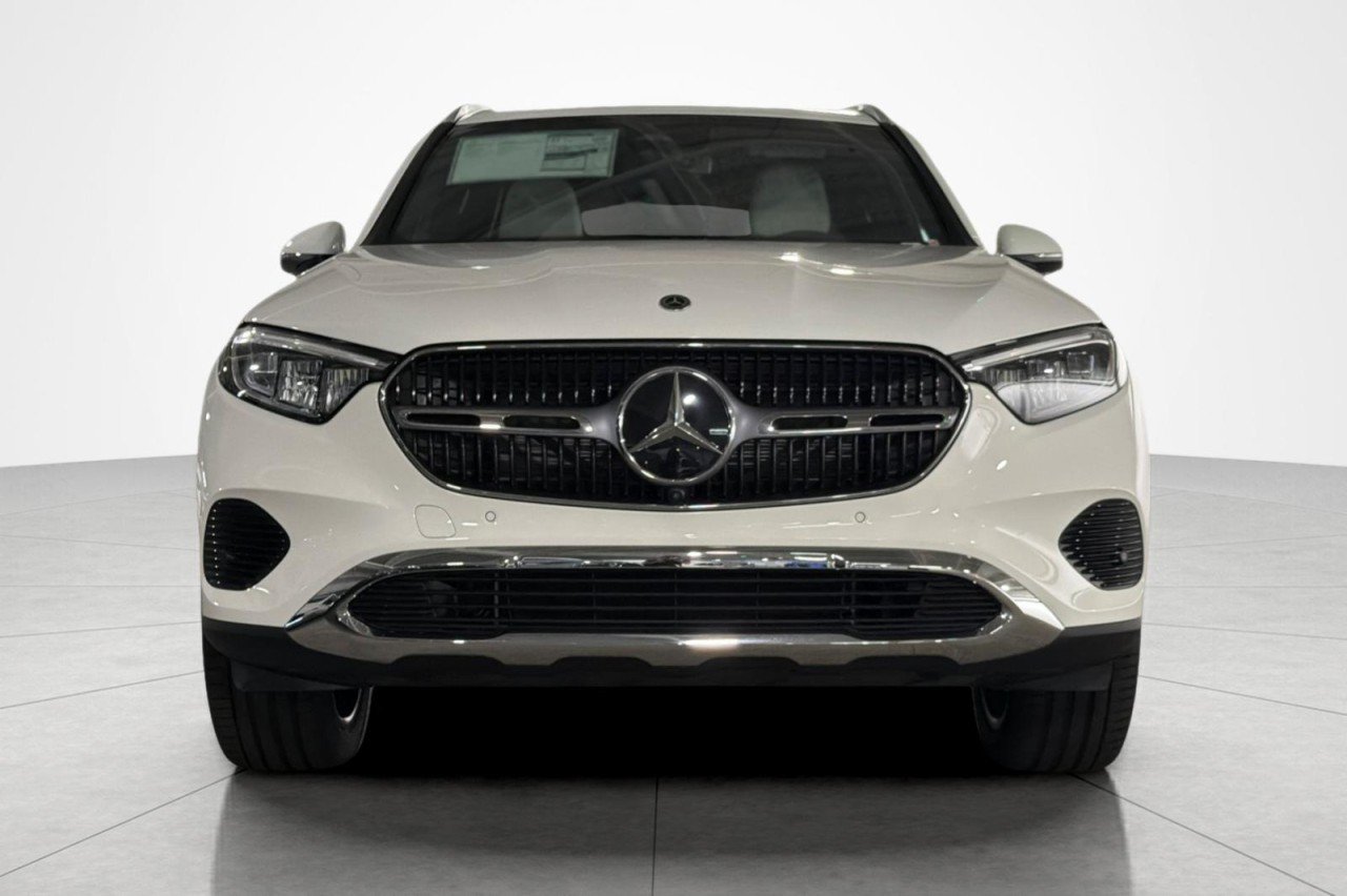 New 2026 Polar White Mercedes-Benz GLC 300 SUV image 8