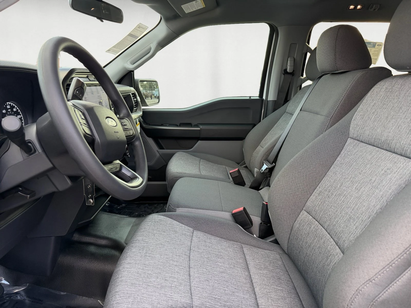 New 2026 Oxford White Ford XL image 10