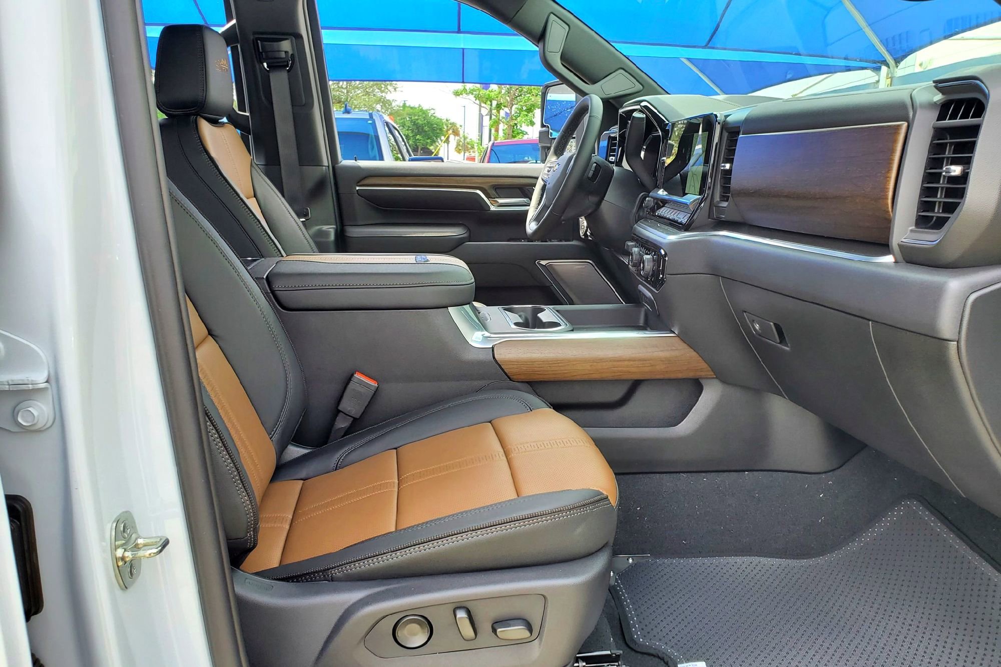 2026 Chevrolet Silverado 2500 HD High Country - Photo 13