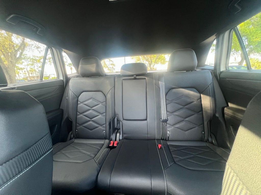 2026 Volkswagen Atlas Cross Sport SE w/Tech - Photo 13