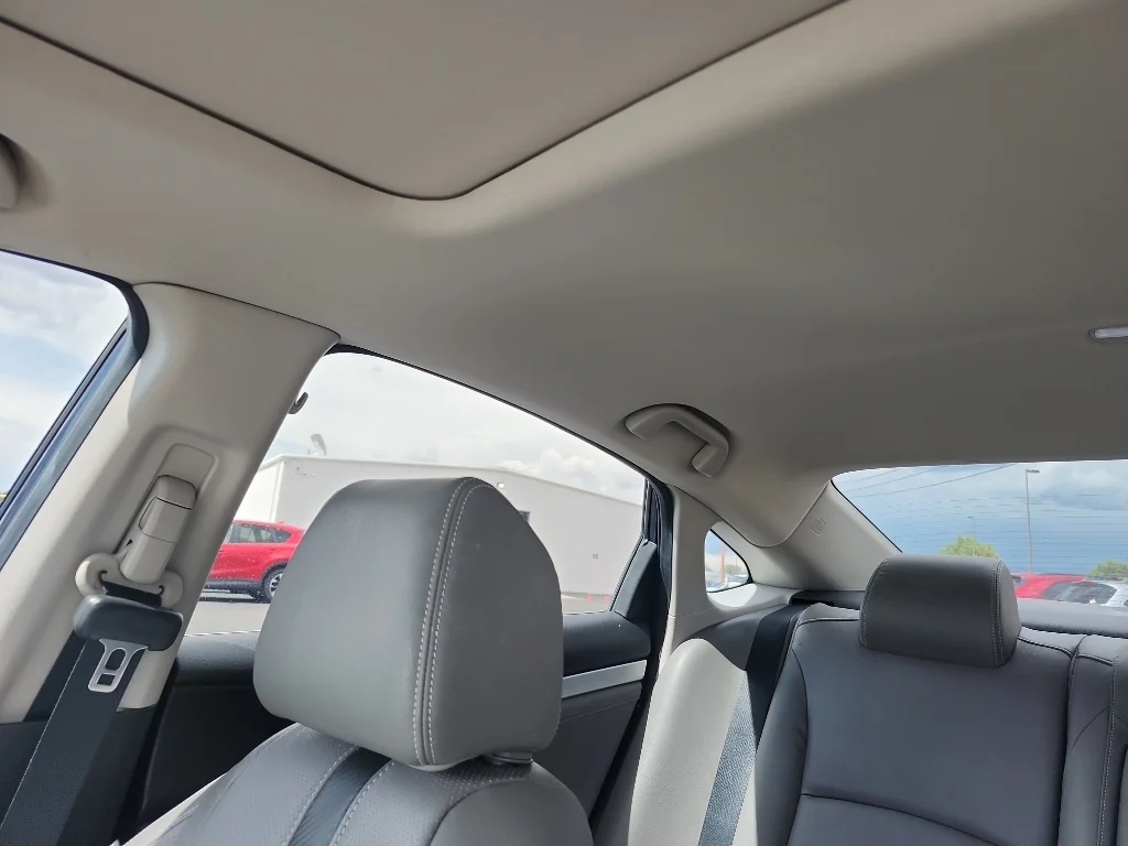 Used 2018 Modern Steel Metallic Honda EX-L image 28