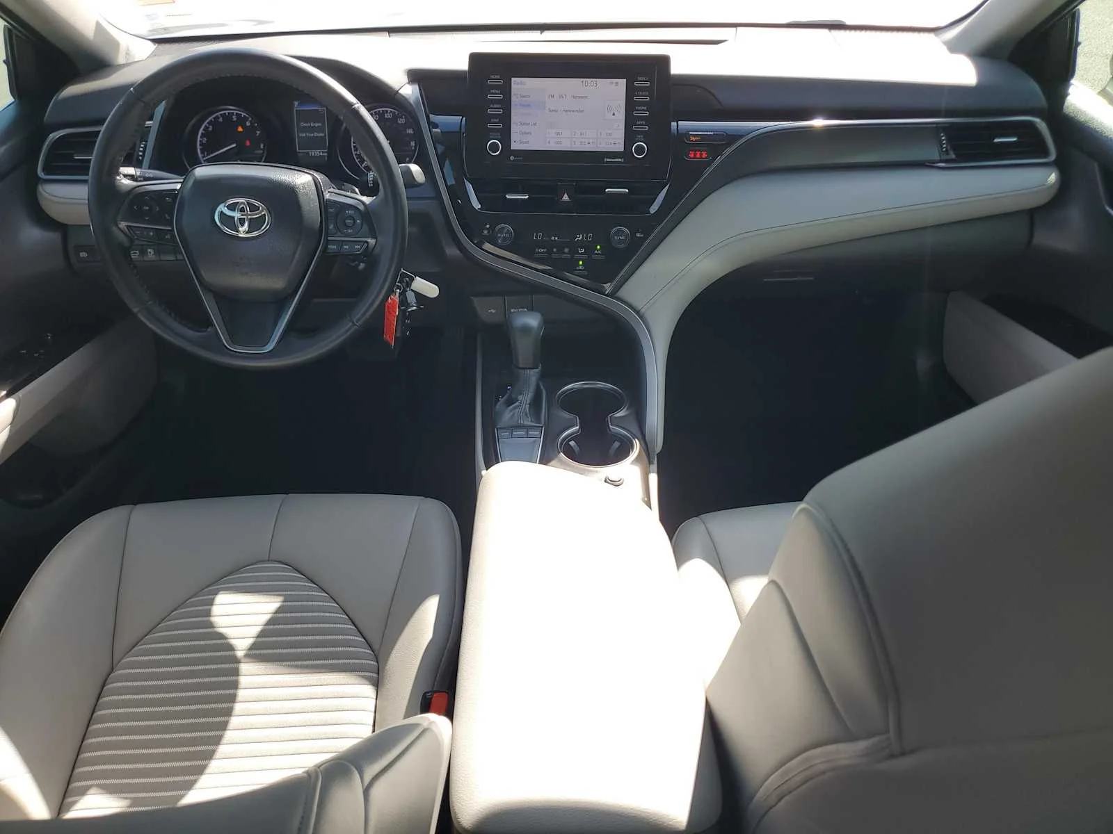 Used 2022 Celestial Silver Metallic Toyota SE image 13