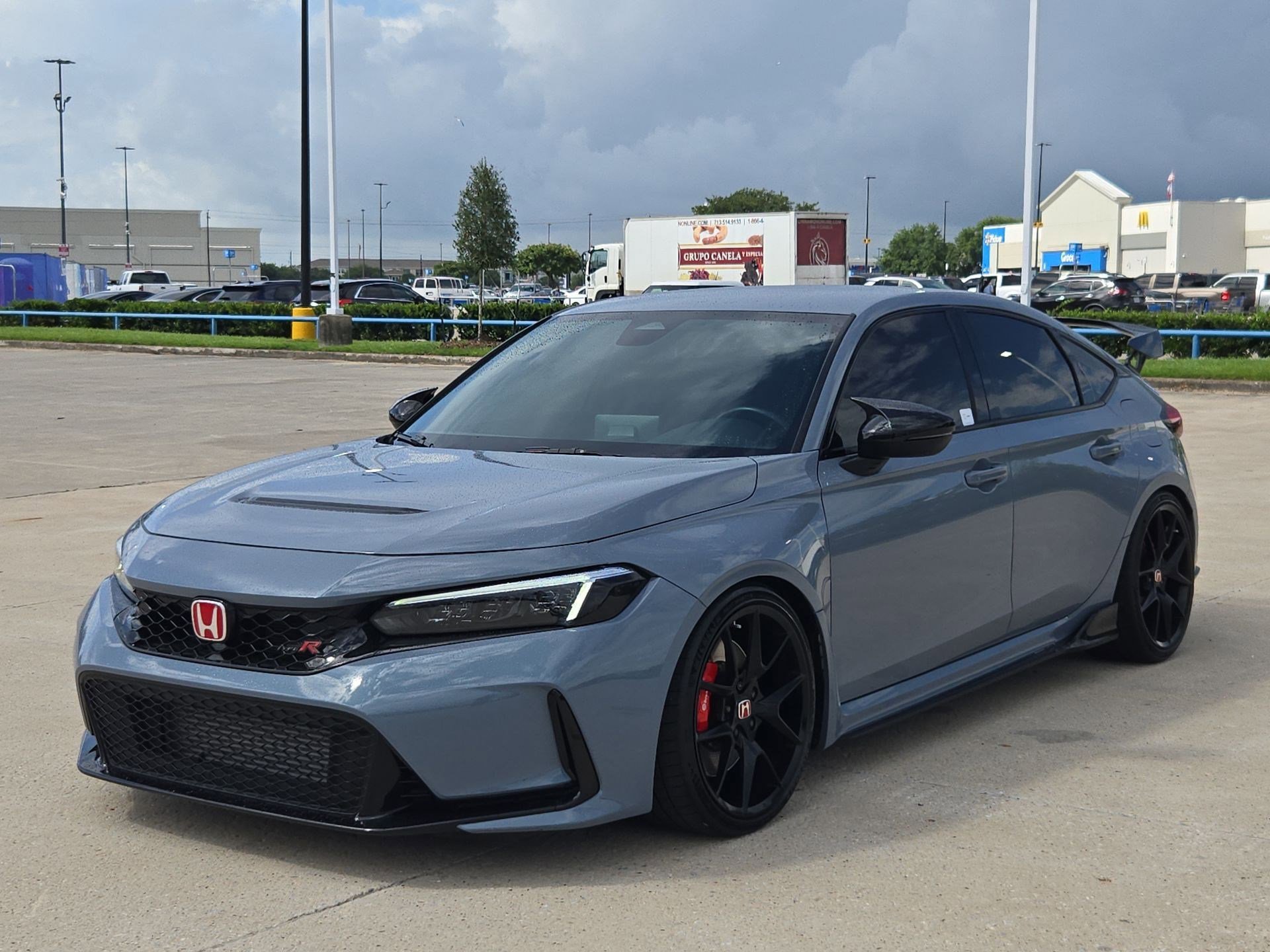Certified Used 2024 Sonic Gray Pearl Honda TYPE R image 41