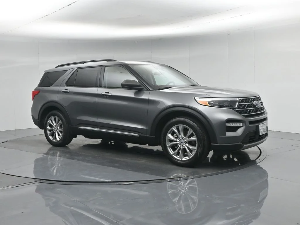 Certified Used 2023 Gray Ford XLT image 31