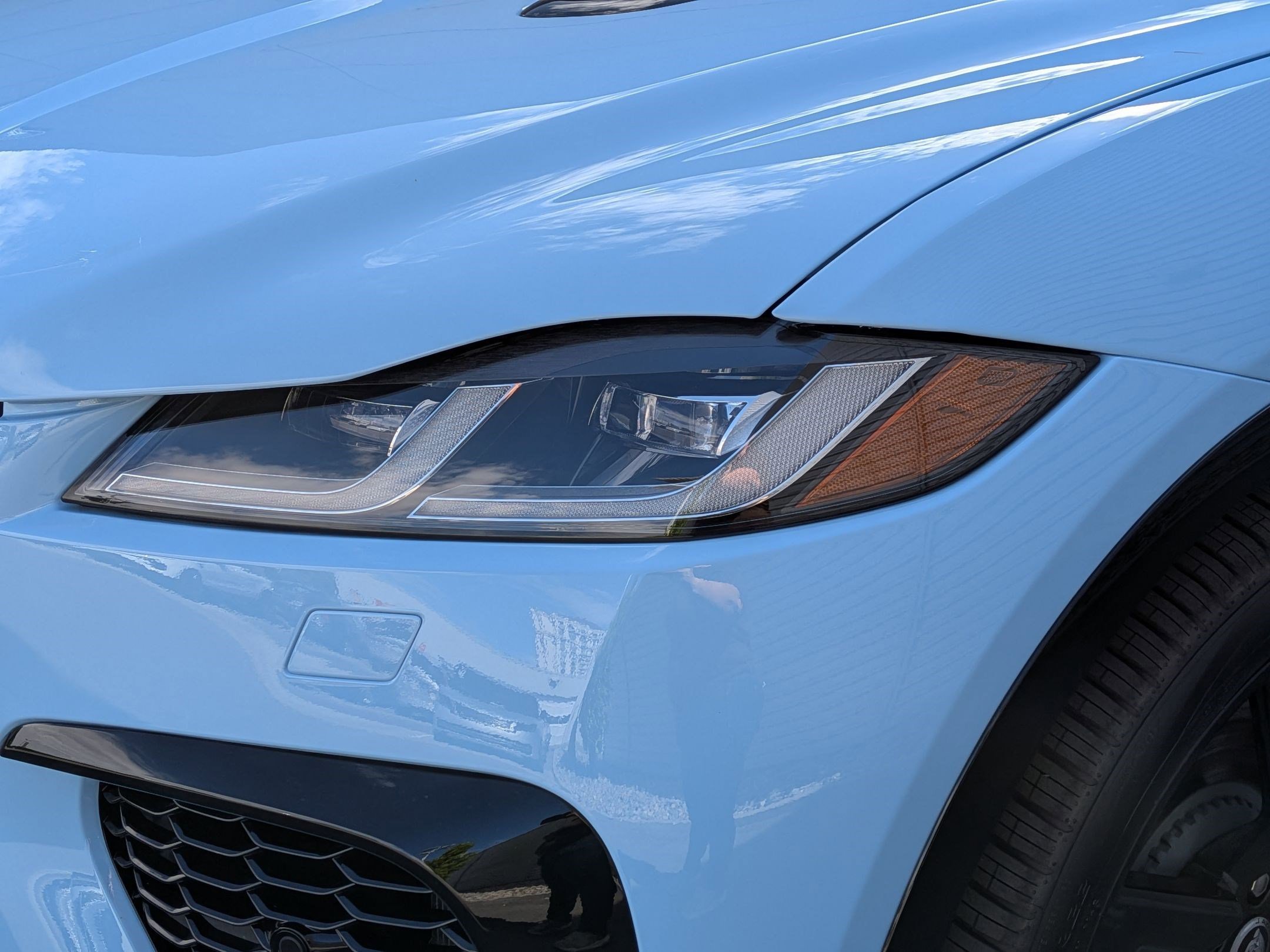 New 2026 Chalk Blue JAGUAR SVR 575 Final Edition image 9