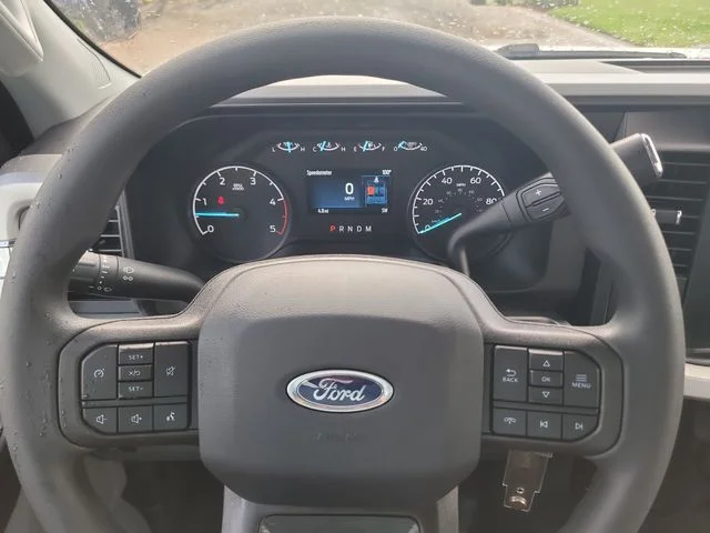 New 2026 Oxford White Ford XL image 28