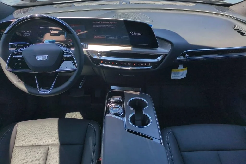 2026 Cadillac LYRIQ Luxury - Photo 14