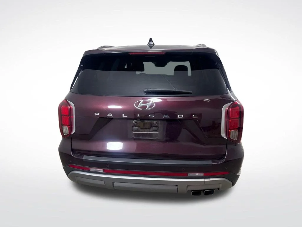 Used 2023 Red Hyundai Limited image 5