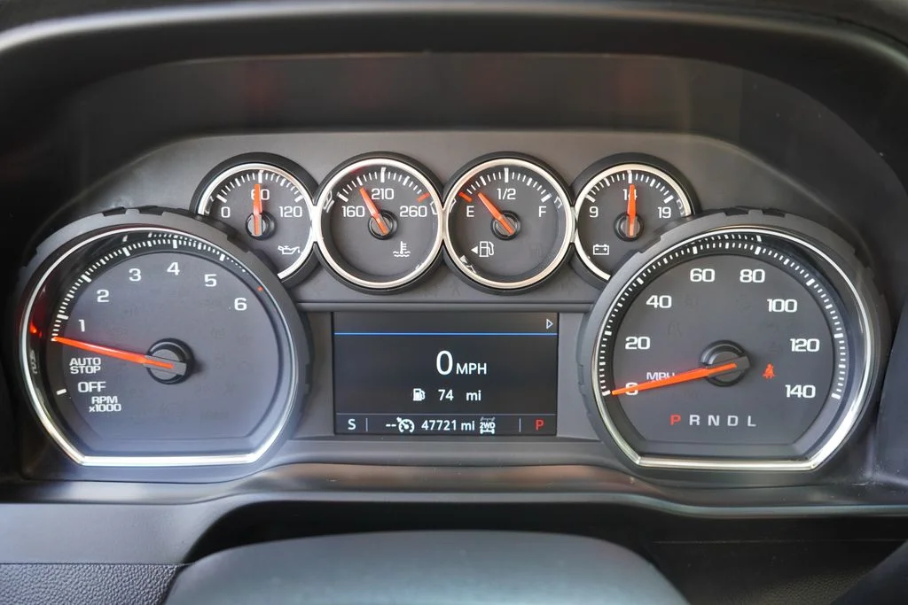 Used 2019 Silver Ice Metallic Chevrolet LT image 35
