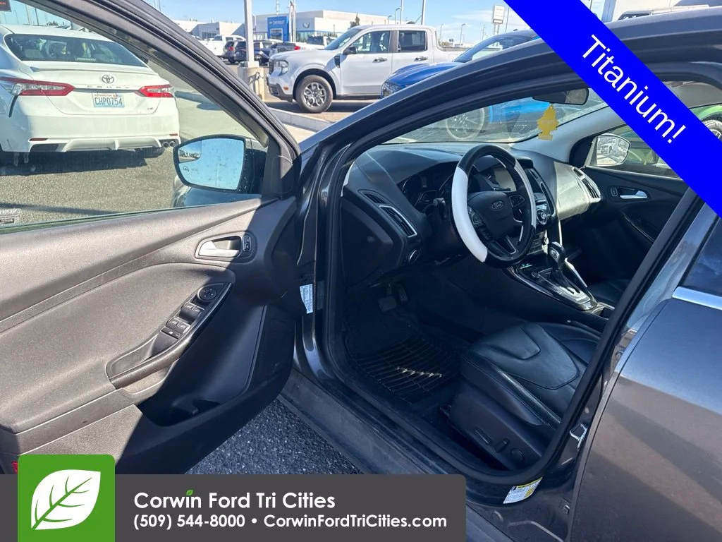 Used 2015 Gray Ford Titanium image 2
