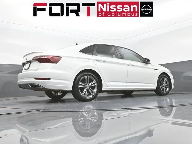 Used 2021 White Volkswagen R-Line image 38