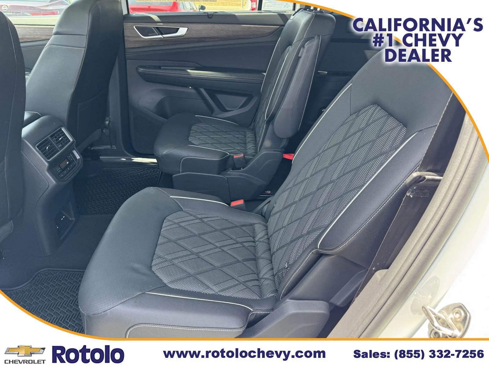 Used 2025 White Volkswagen 2.0T SEL Premium R-Line image 15