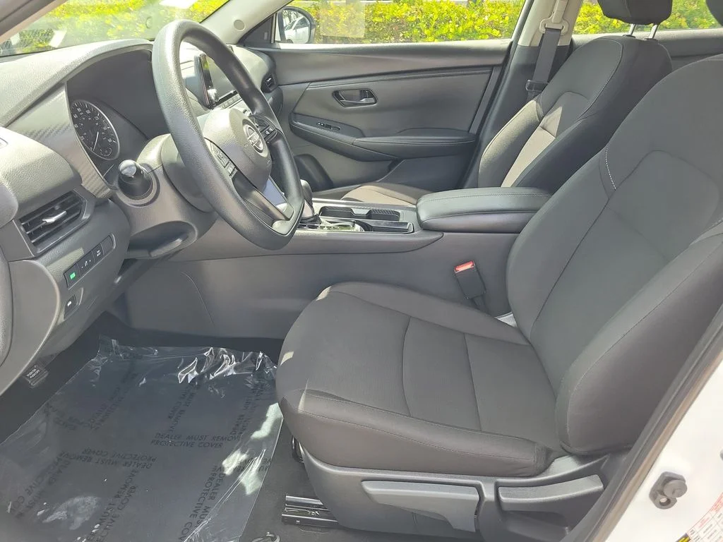 Certified Used 2025 White Nissan S image 19