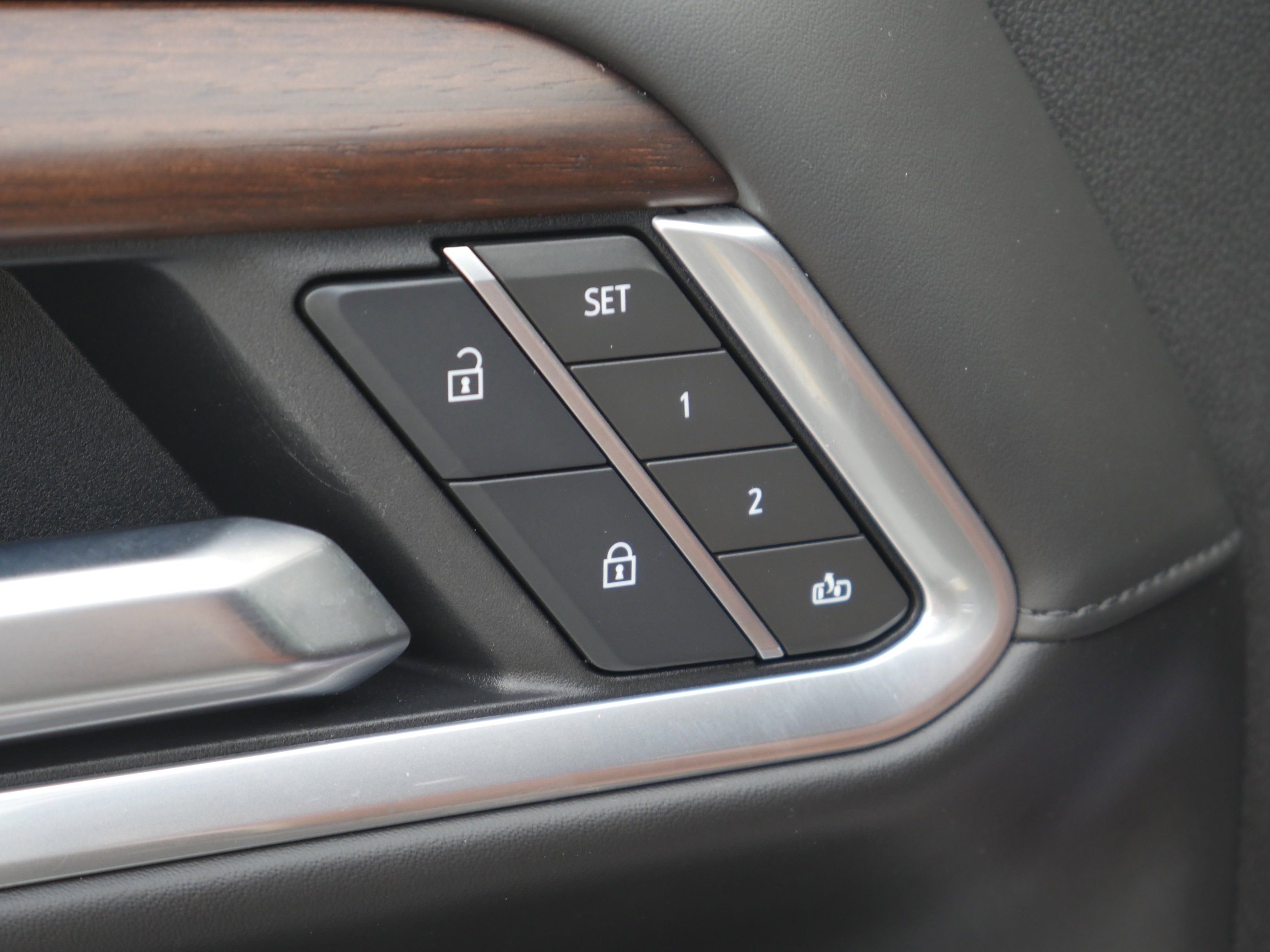 Used 2025 Sterling GMC Denali Ultimate image 42