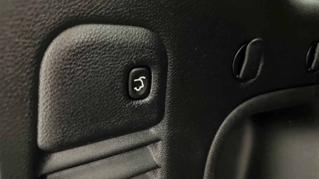 Used 2021 Black Jeep Limited image 22