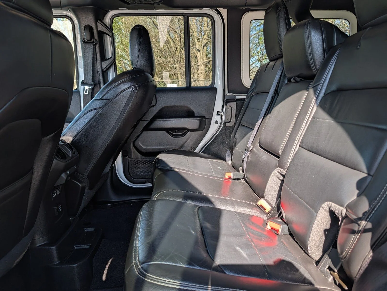 2022 Jeep Wrangler Unlimited Sahara - Photo 20