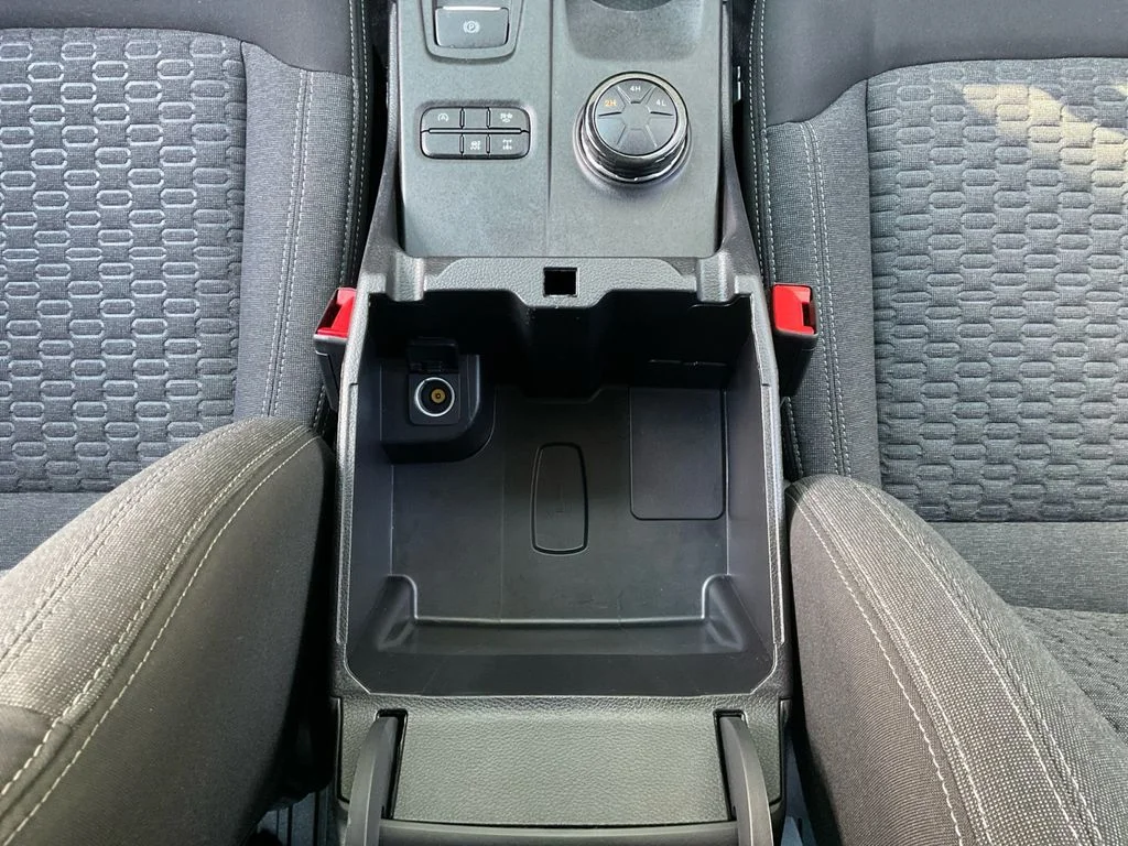Used 2025 Blue Ford XL image 11