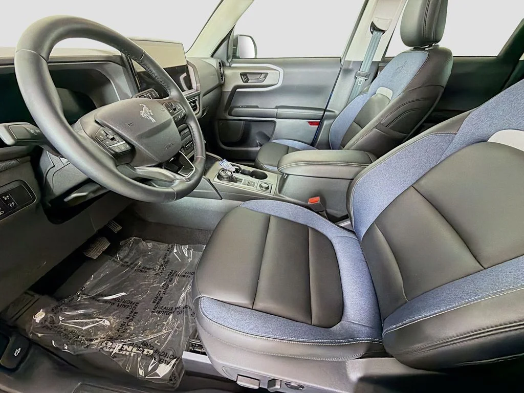 Used 2025 Velocity Blue Metallic Ford Outer Banks image 23