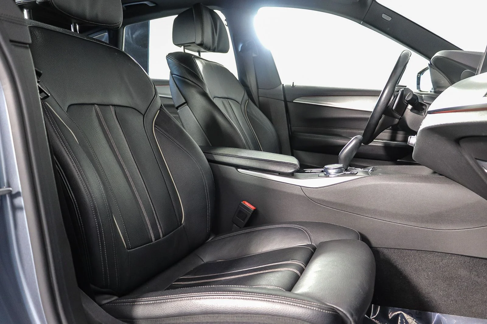 Used 2018 Blue BMW 640 Gran Turismo i xDrive image 17