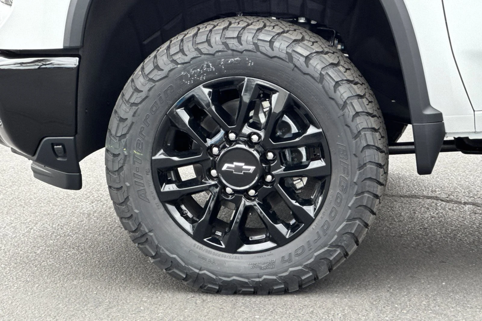 2026 Chevrolet Silverado 2500 HD LT view 23