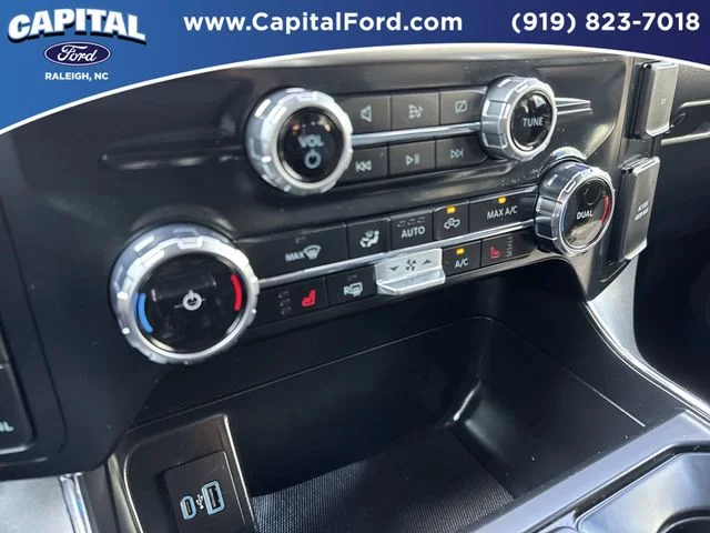 Used 2023 Blue Ford XLT image 29